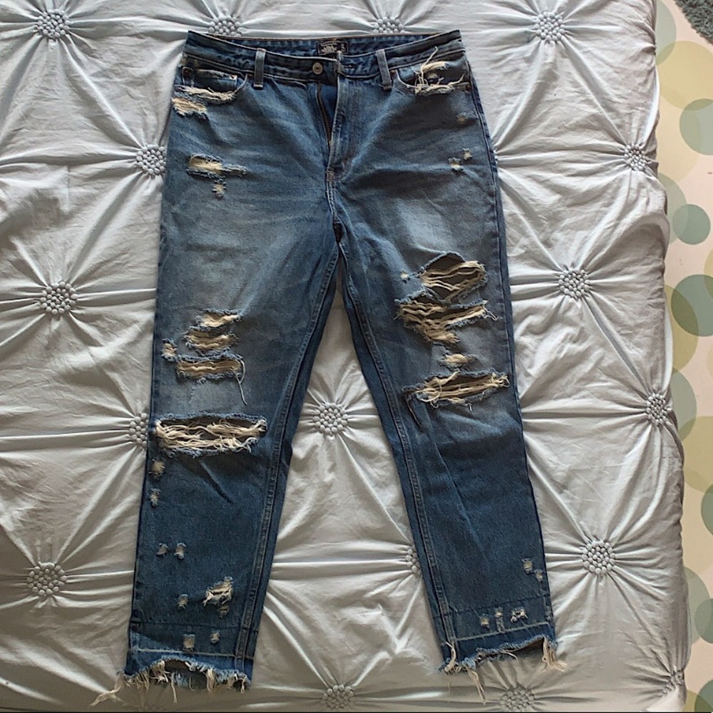 Abercrombie & Fitch mom jeans